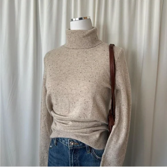 C by Bloomingdale’s 100% 2-ply Cashmere turtleneck sweater small. - Picture 7 of 8